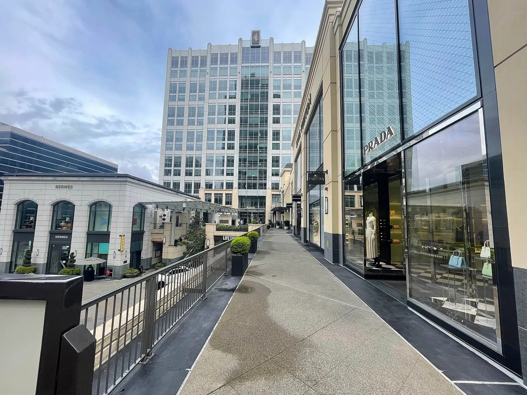 THE-BRAVERN-IN-BELLEVUE