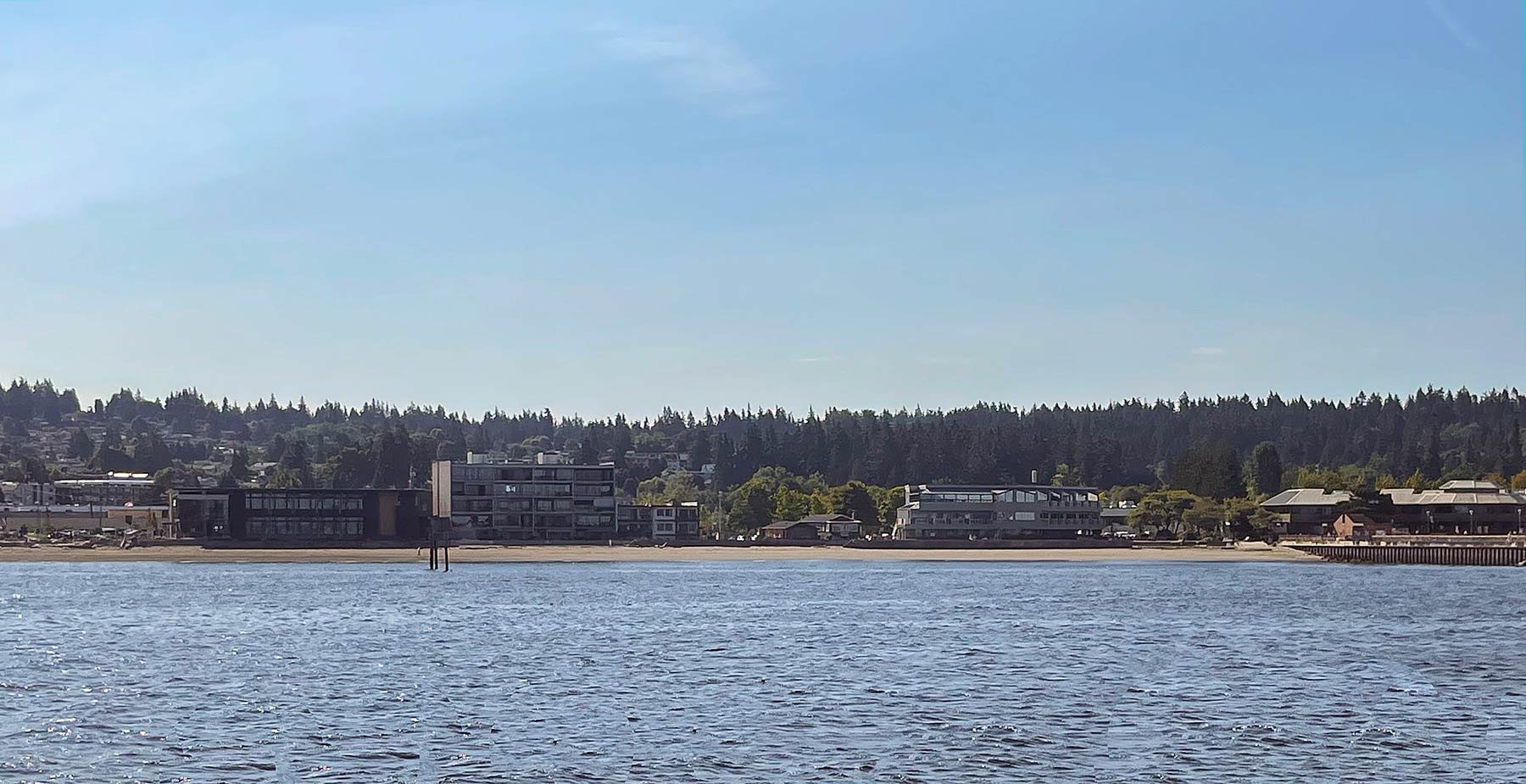 Living in Edmonds, WA - Your 2026 Neighborhood & Real Estate Guide 8 Edmonds beach and marina