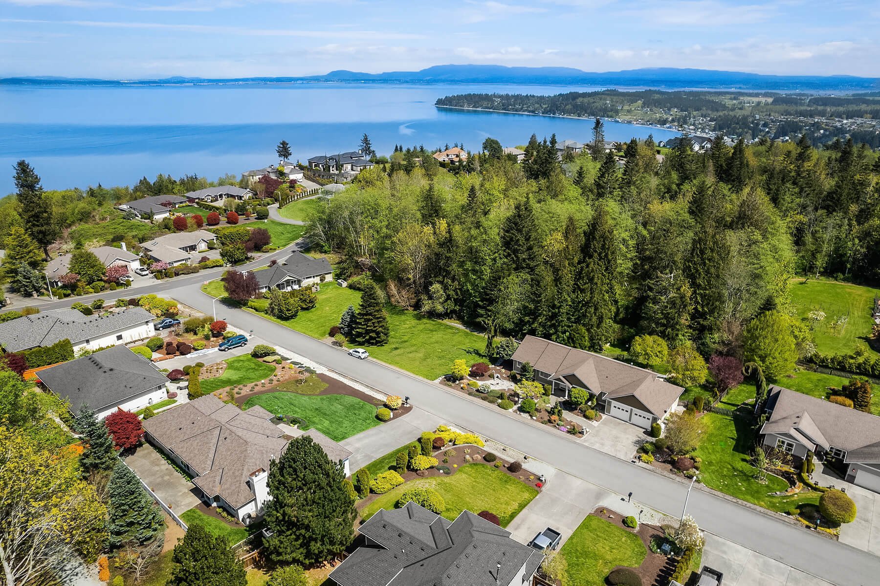 Camano Island Neighborhood overlooking Utsalady Bay