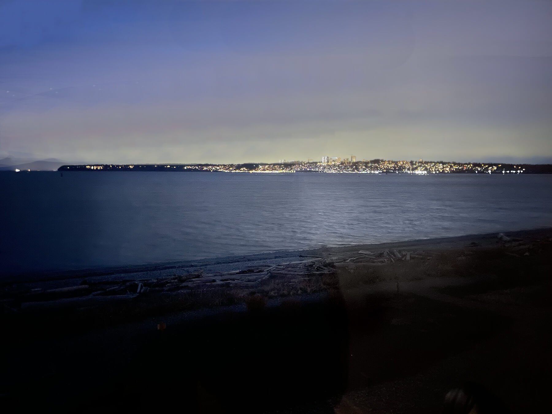 View-of-Semiahmoo-and-White-Rock-at-night-from-the-beach-on-Semiahmoo