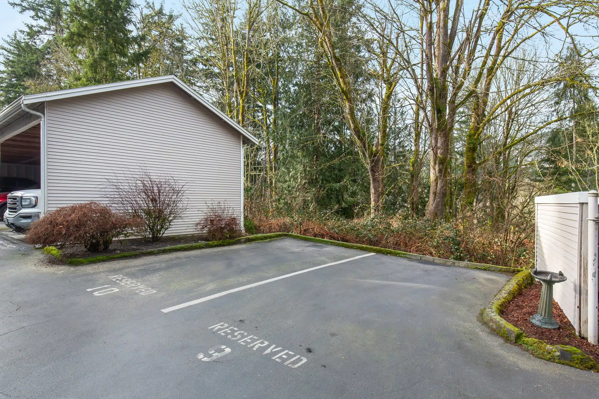 Outdoor parking by forrest greenbelt in Issaquah WA