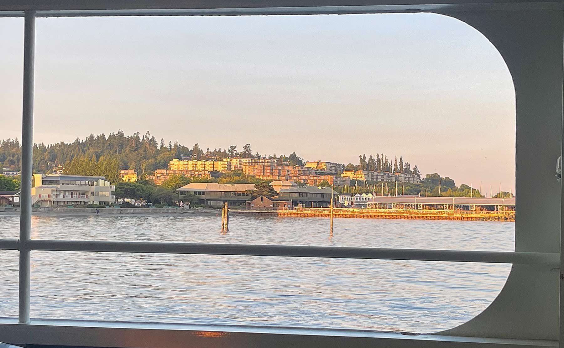 Edmonds-waterfront-from-washington-state-ferry